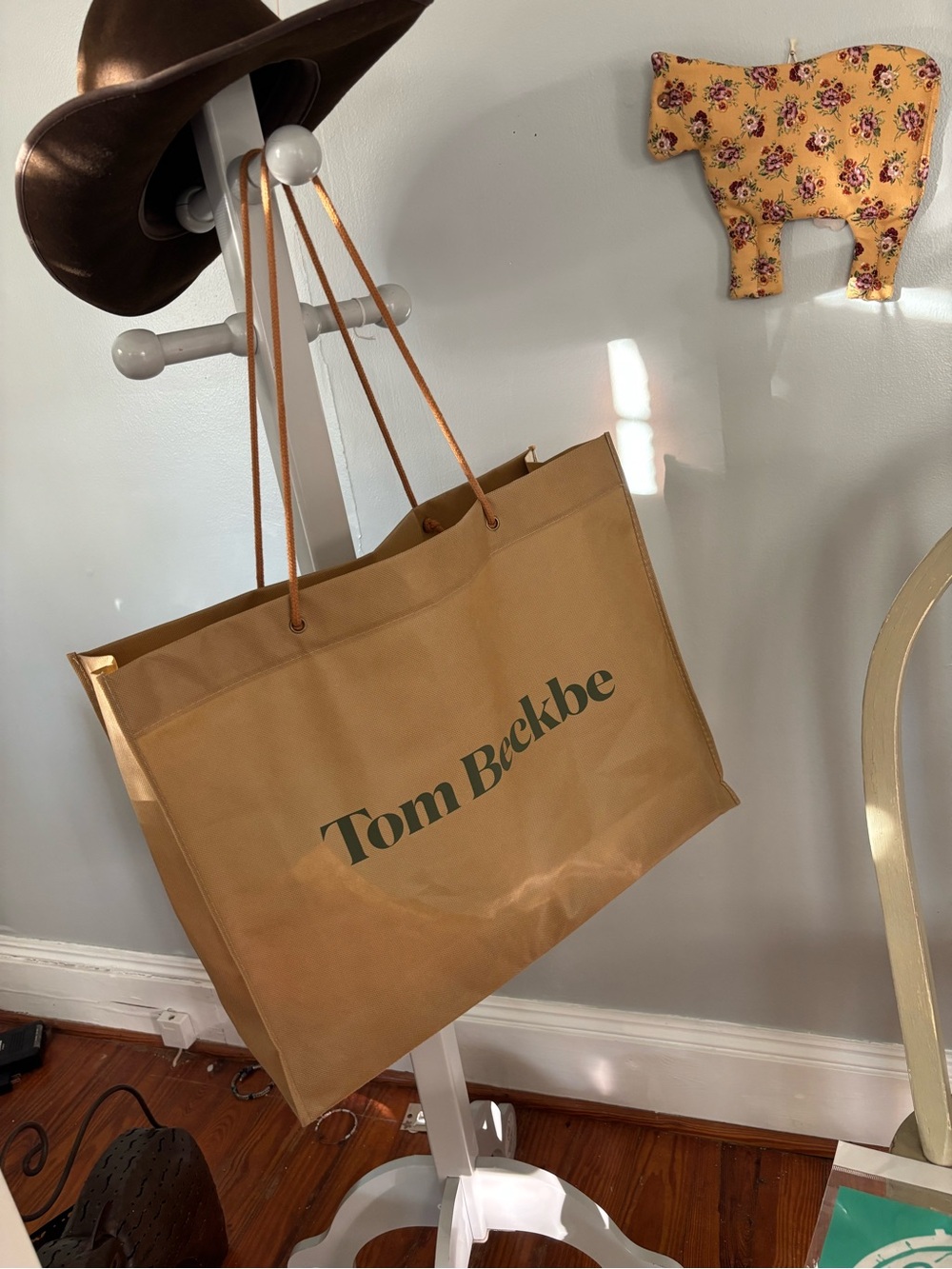 Tom Beckbe   20 X 17 Men’s travel Tan Tote Bag
